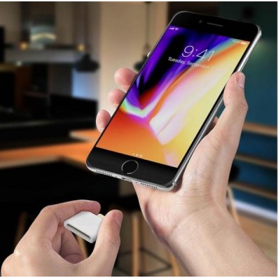 Emprum Ultimate GPS dungle for iPod touch, iPhone and iPad (30 pins)